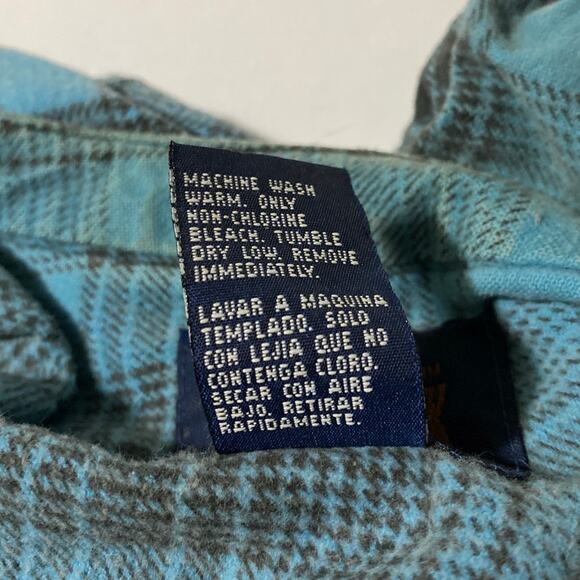 Saugatuck Button Down Flannel Size Medium 100% Cotton Long Sleeve Blue Plaid 90s - Picture 8 of 9